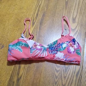 RIP CURL Womens Bikini TOP MEDIUM REVERSIBLE  Cruisewear Beach NEW Swim Resort